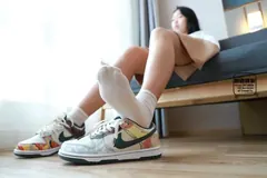 誉铭传媒袜足摄影 22022.05.12特约作品 [80P1V-1.06GB] 预览图