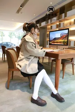 [誉铭传媒]袜足摄影 2019年 年度活动二作品[100P／692MB] 预览图