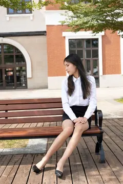 尤蜜丝 NO.072 穿搭推广展示图集[46P／375MB] 预览图