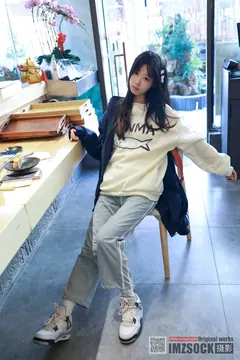 [MZSOCK]爱美足 NO.369 江诗月[98P+1V／6.25GB] 预览图
