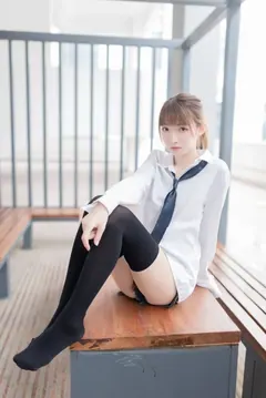 VOL.431 热裤女孩[49P／206MB]