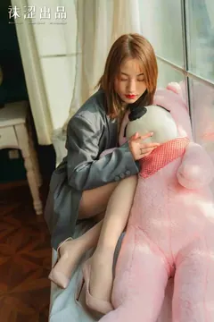 袜涩写真 VOL.080《开心1》[47P101MB] 预览图