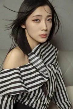 [YITUYU艺图语]2023.06.06 STRIPES YFALA[31+1P／395MB] 预览图
