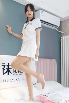 [BoBoSocks袜啵啵]NO.096 小甜豆-板鞋、白棉袜、油亮肉丝[145P/1V/5.30GB] 预览图