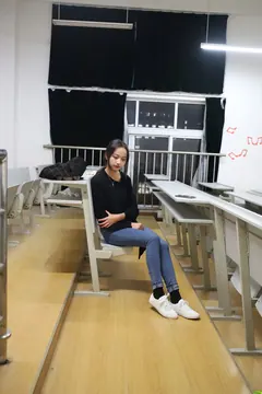 大西瓜爱牙膏-2018 12月活动 模特3（三） 黑裤袜 [套图+视频] 预览图