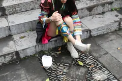大西瓜爱牙膏-2019 10X活动 模特2（二） 民族服装长丝 预览图