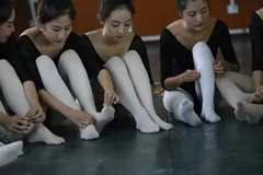 大西瓜爱牙膏-早期作品-W001 舞蹈统一 [套图+视频] 预览图