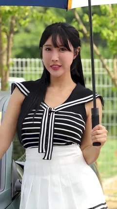 精选街拍作品 NO.7265 白色百褶裙[1V/680MB] 预览图