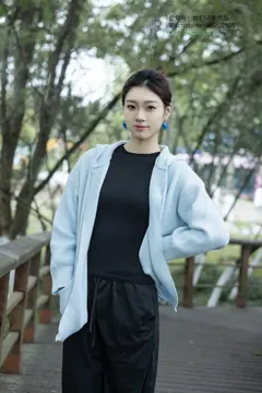 她们印象 她们印象 NO.107 程程[192P 1V 4.40GB]