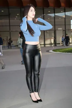 街拍车展 精选街拍作品 NO.7294 皮裤可可[202P 290MB] 预览图