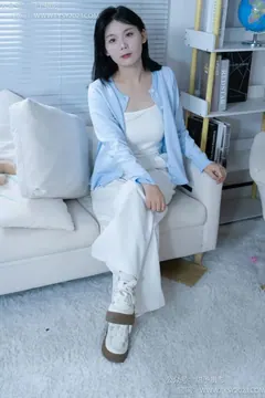 甜予摄影 NO.060 梨子-板鞋、脏白棉袜、裸足[114P/2V/9.36GB] 预览图