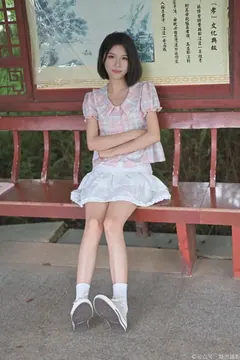 凝思摄影 NO.037 小睿-短裙、短白袜、平底鞋[150P+1V／5.85GB] 预览图
