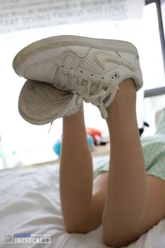[MZSOCK]爱美足 NO.307 倩儿[122P+1V／2.31GB] 预览图