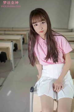 [MSLASS梦丝女神] 2019.05.27 小兔 校园黑丝和白丝的可爱 [87P478MB] 预览图