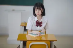许岚 - 教室jk黑丝 [40P/426MB] 预览图