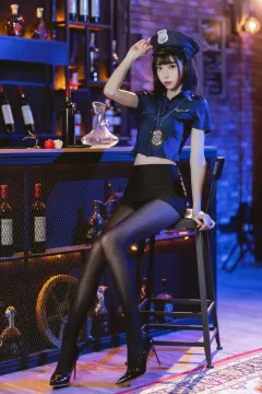 许岚(叁月life) - 黑丝至服[60P/323MB] 预览图