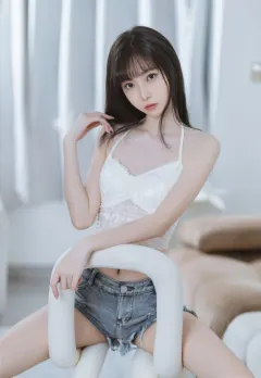许岚 – 清纯吊带[40P/208MB]