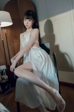 许岚(叁月life) – 晨间女友[40P/580MB] 预览图