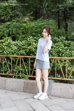 甜予摄影 甜予摄影 NO.259 小俏-运动鞋、淡黄色棉袜、裸足[139P 2V 7.80GB] 预览图