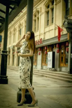 [SiHua丝话]SH118 苏羽 小镇·烟雨·旗袍~[45P／65MB] 预览图