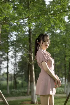 [SiHua丝话]SH124 子琦 山林间的嫩龄少女[40P／56MB] 预览图