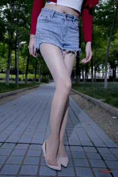 [SiHua丝话]SH129 子琦 公园长腿活力少女[43P／96MB] 预览图