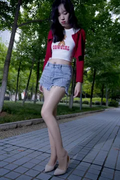 [SiHua丝话]SH129 子琦 公园长腿活力少女[43P／96MB] 预览图