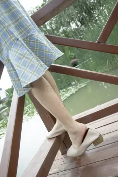 [SiHua]丝话 No.173 诗诗 旗袍肉丝女孩逛公园 [50P-89MB] 预览图