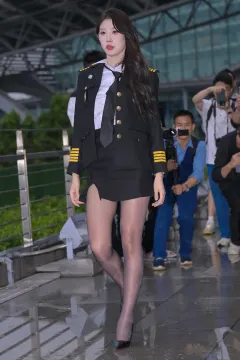 街拍车展 精选街拍作品 NO.7334 至服黑丝[117P 167MB]