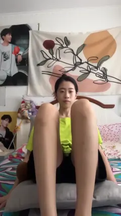 脚模面试脸足同框套路系列-131 [20P1V25M] 预览图