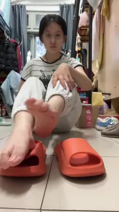 脚模面试脸足同框套路系列-142[20P2V41M] 预览图