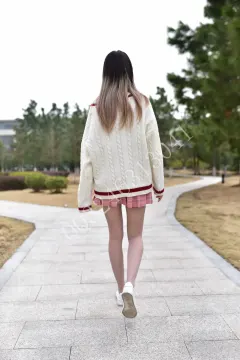 大生模拍 No.051 灰丝学妹 [55P226MB] 预览图