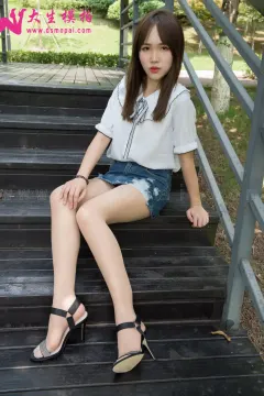 大生模拍 No.137 婉菱 公园里的短裙肉丝 [54P1V506MB] 预览图