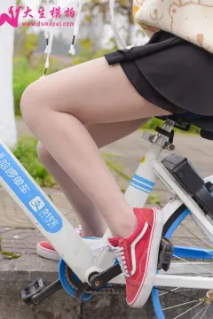 大生模拍 No.172 青青 单车少女 [49P145MB] 预览图