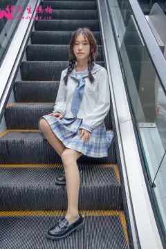 253
