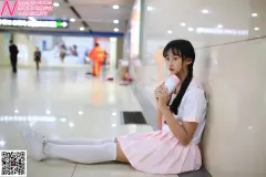 NO124 地铁少女白丝袜肉色丝袜