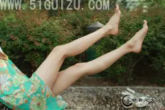 王朝贵足 [王朝贵足]0089 外景套图 布丁公园鹅卵石白皙裸足凉高系列[29P 20MB] 预览图