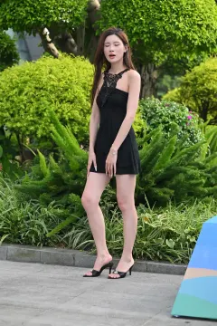 街拍车展 精选街拍作品 NO.7387 小盼同学美腿镁足[220P 357MB] 预览图
