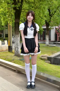 月下摄影 爱月下 NO.791 兔兔【林间甜妹】林间清风光影里，JK少女尽显元气娇俏[100P 1V 4.81GB] 预览图