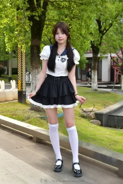 月下摄影 爱月下 NO.791 兔兔【林间甜妹】林间清风光影里，JK少女尽显元气娇俏[100P 1V 4.81GB] 预览图