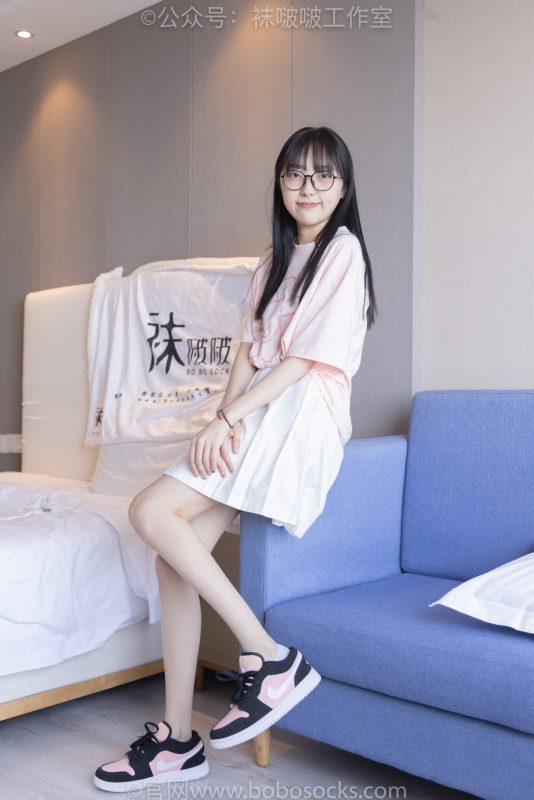 [BoBoSocks袜啵啵]NO.091 稚予-板鞋、淡粉色船袜、黑色船袜、裸足[148P/1V/6.22GB]-图宝宝