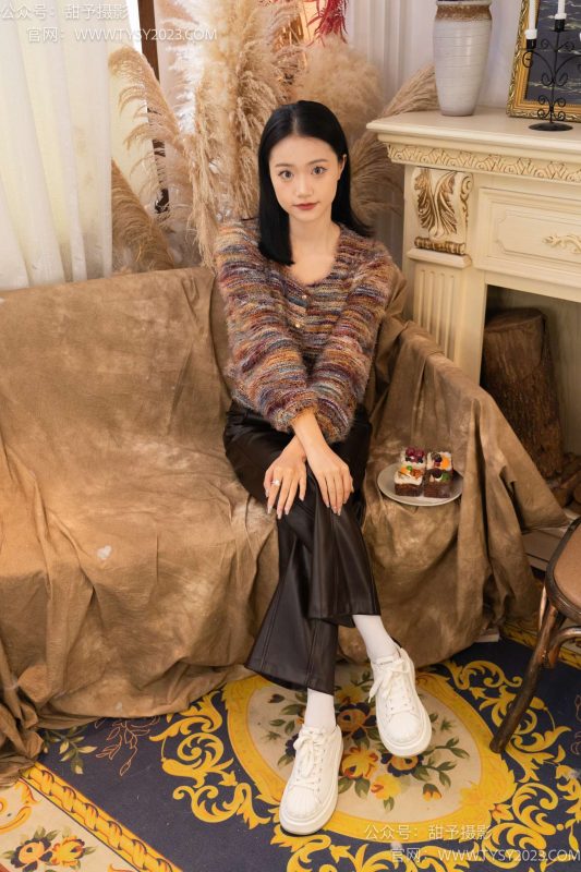 甜予摄影 NO.005 齐齐-板鞋、白棉袜、裸足[122P/2V/9.72GB]-图宝宝