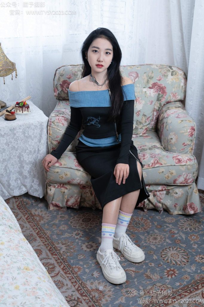 甜予摄影 NO.055 筱筱-板鞋、白棉袜、裸足[116P/2V/9.68GB]-图海