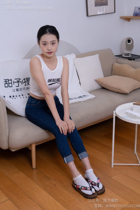 甜予摄影 NO.069 齐齐-短靴、人字拖、短白棉袜、长白棉袜、裸足[167P/2V/11.4GB]-图宝宝