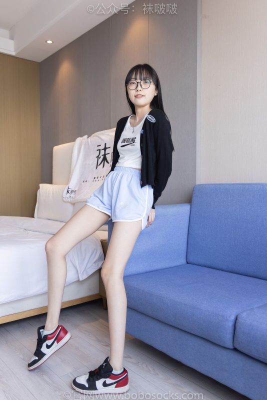 [BoBoSocks袜啵啵]NO.081 稚予- AJ、浅黄色短棉袜、浅蓝色短棉袜、裸足 [145P/1V/5.94GB]-图宝宝