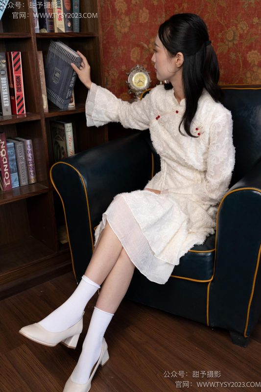 甜予摄影 NO.029 肉肉-高跟鞋、白棉袜、裸足[127P/2V/10.0GB]-图宝宝