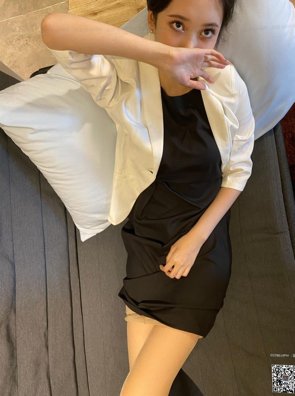 ISS系列 033 欣欣 白西装 [91P1V-871MB]-图宝宝