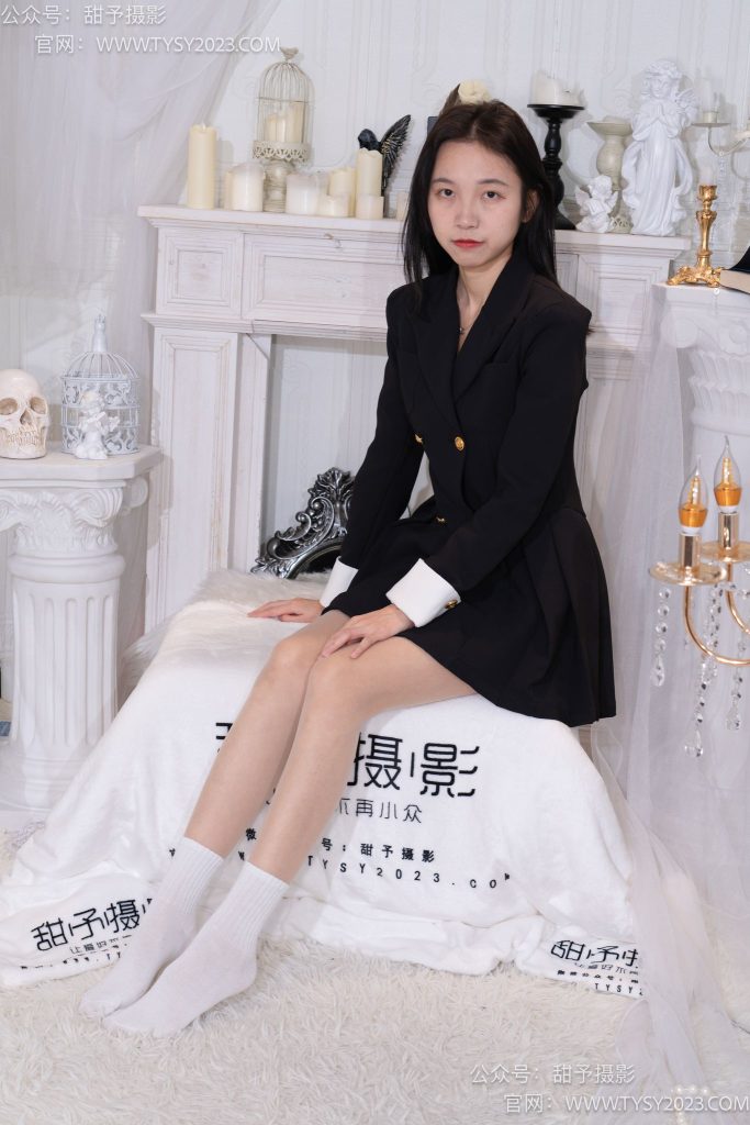 甜予摄影 NO.075 小桃-皮鞋、白棉袜、肉丝（脚尖加固款）[129P/2V/9.65GB]-图海