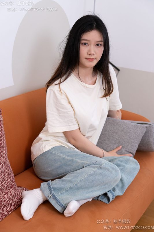 甜予摄影 NO.043 松松-帆布鞋、白棉袜、裸足[118P/2V/9.62GB]-图宝宝