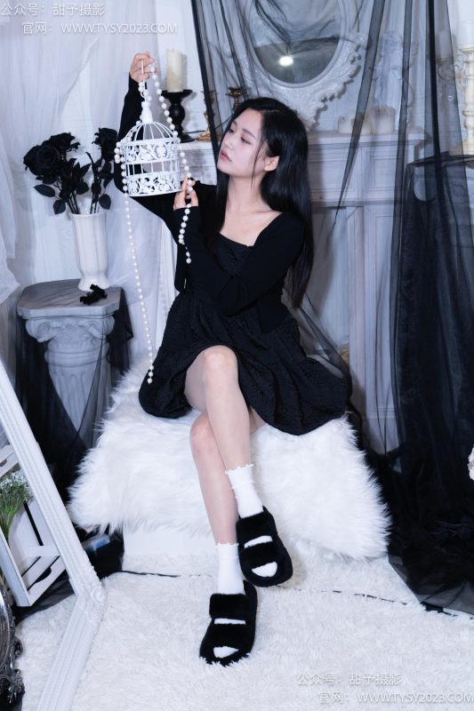 甜予摄影 NO.002 澜澜-拖鞋、白棉袜、肉丝-脚尖加固款[131P/2V/9.95GB]-图宝宝